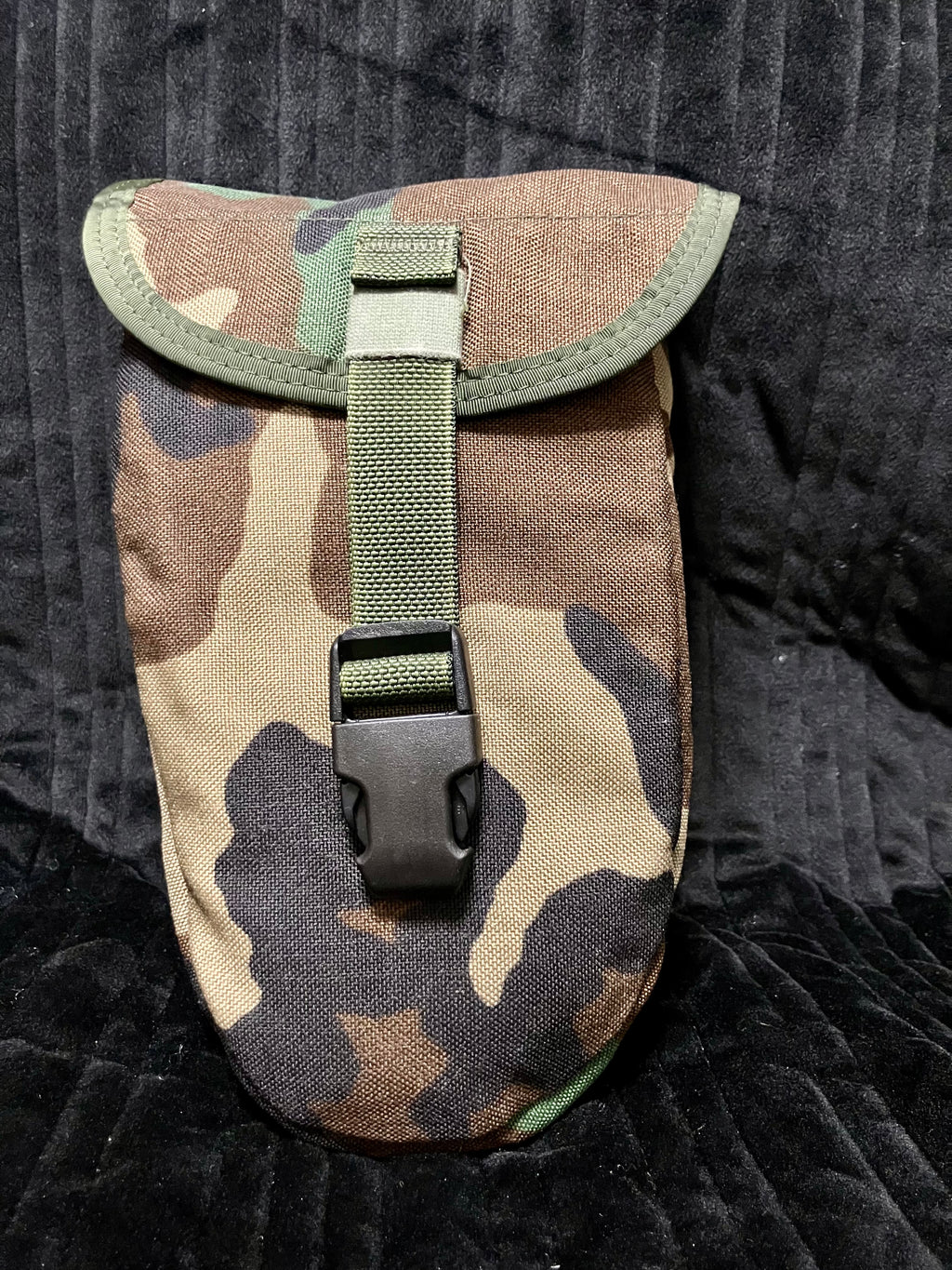 USGI Woodland MOLLE II E-Tool Entrenching Tool Carrier Pouch – Military Surplus