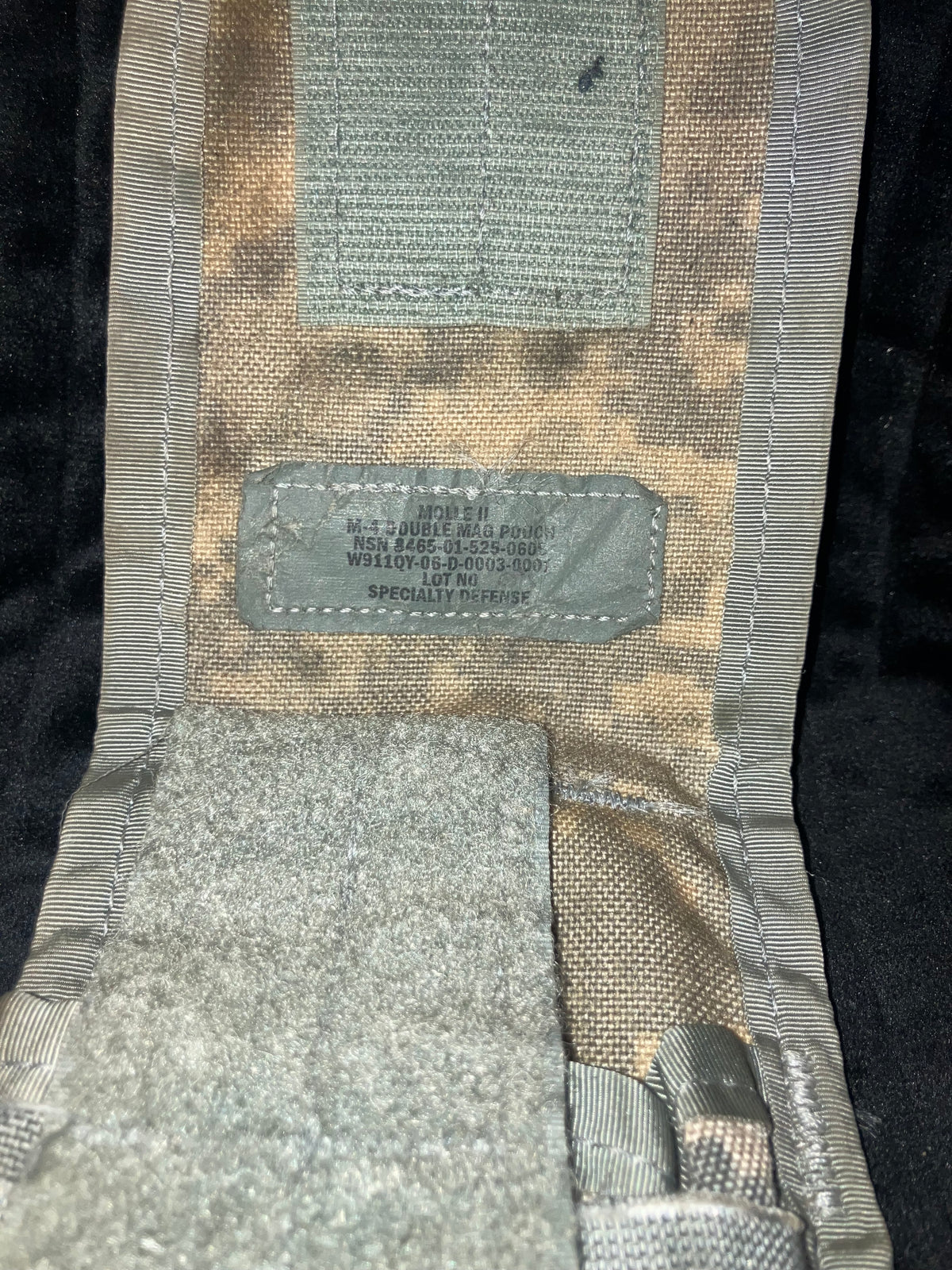 USGI Military Surplus M4 Single Magazine Pouch – ACU UCP Digital Camo – MOLLE