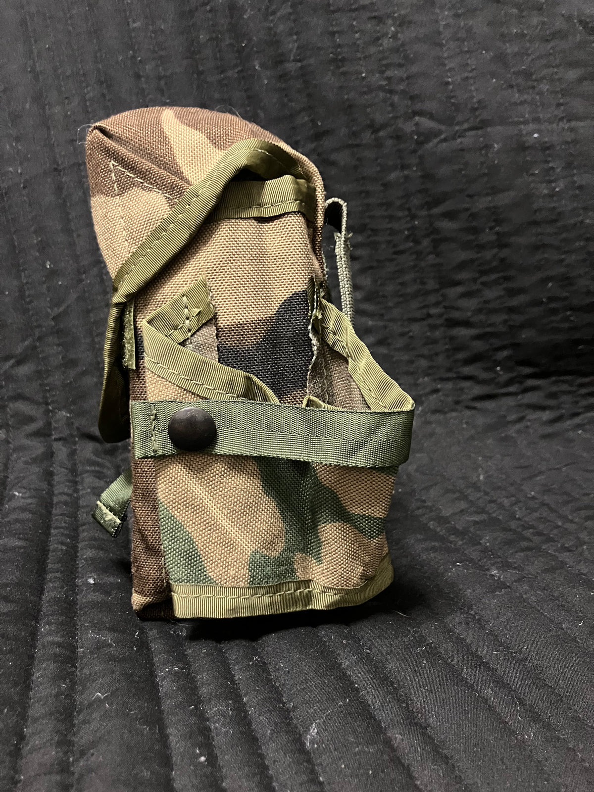 Vintage Woodland Camo Military Pouch – Unbranded Utility / Gear Pouch