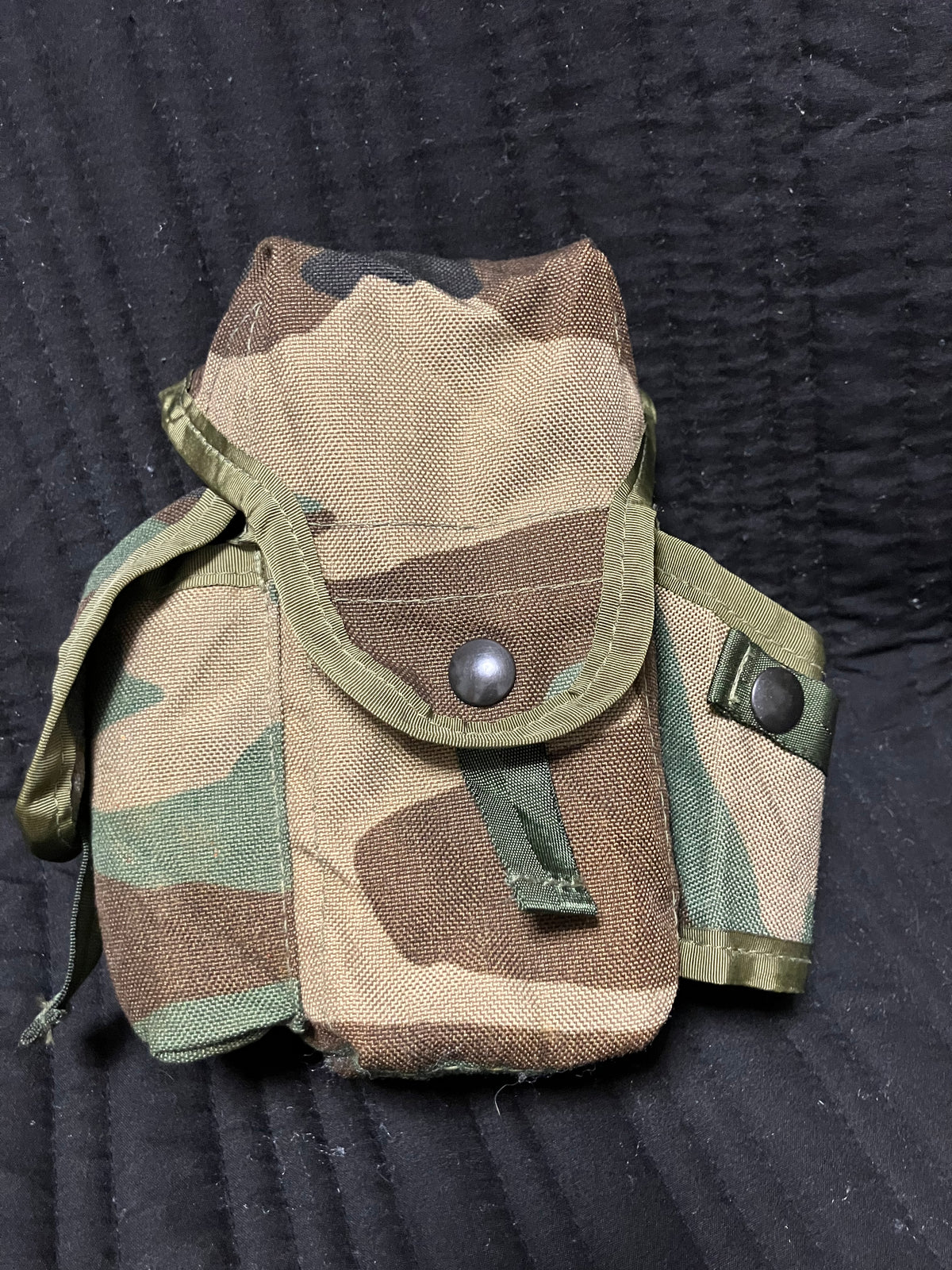 Vintage Woodland Camo Military Pouch – Unbranded Utility / Gear Pouch