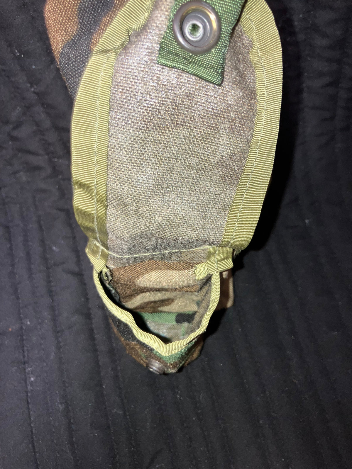 Vintage Woodland Camo Military Pouch – Unbranded Utility / Gear Pouch