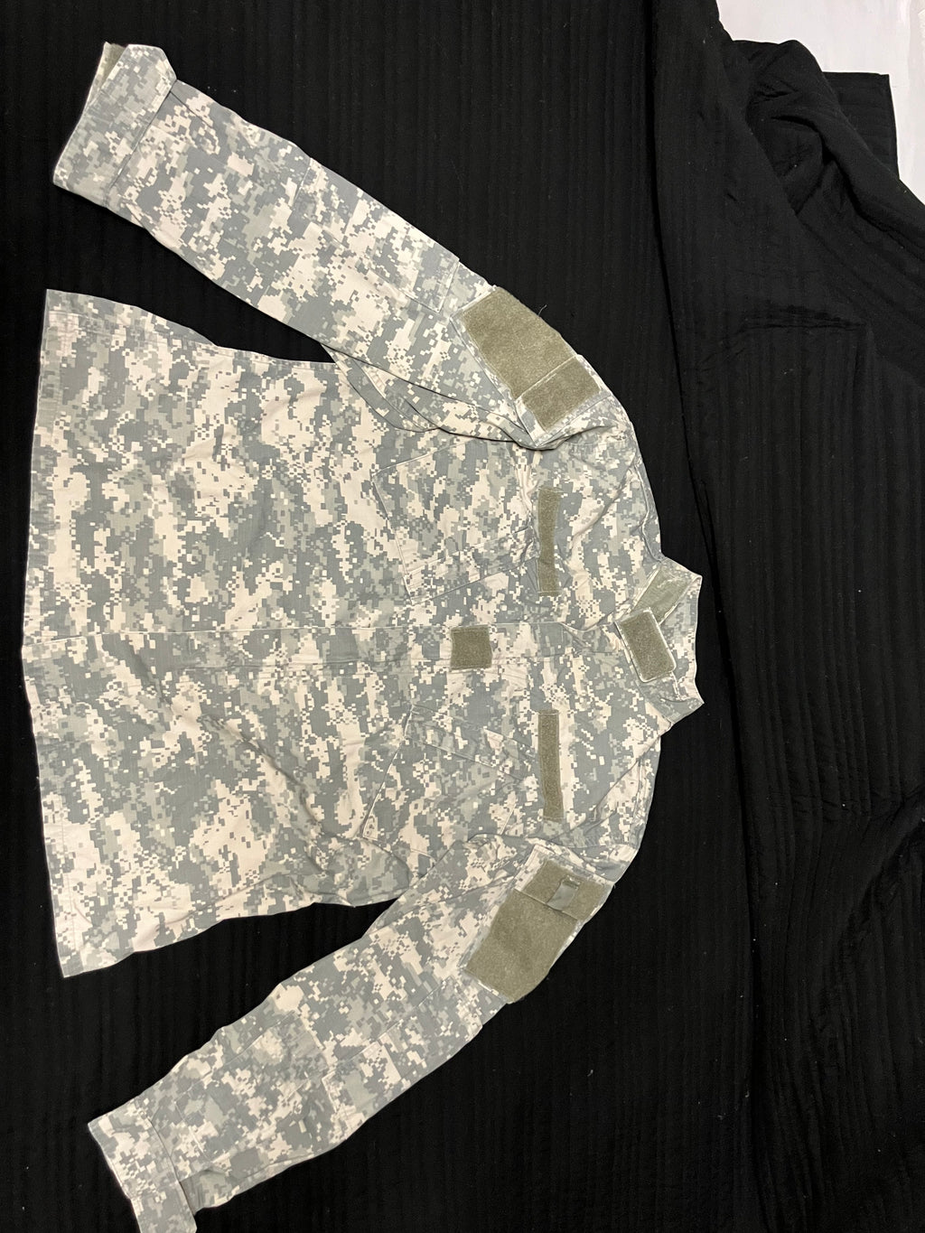 USGI Military Surplus ACU Combat Coat – UCP Digital Camo Army Uniform Top