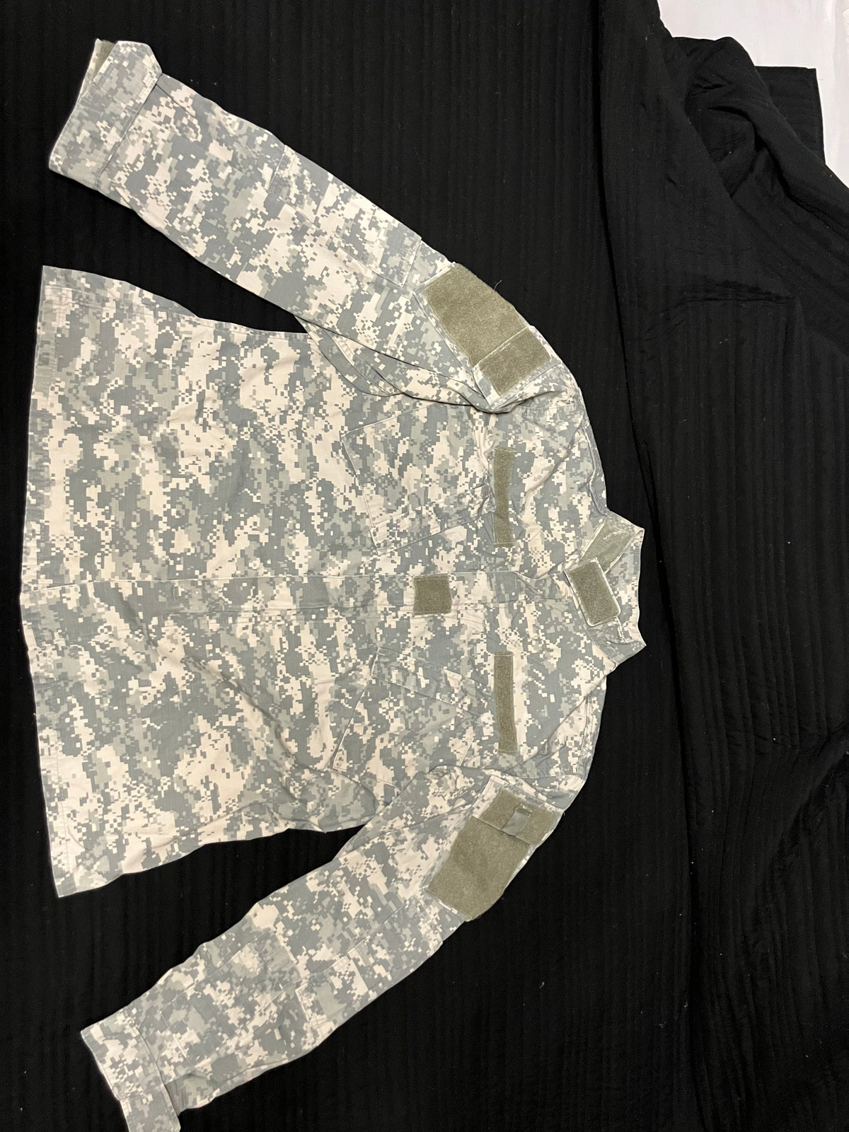 USGI Military Surplus ACU Combat Coat – UCP Digital Camo Army Uniform Top