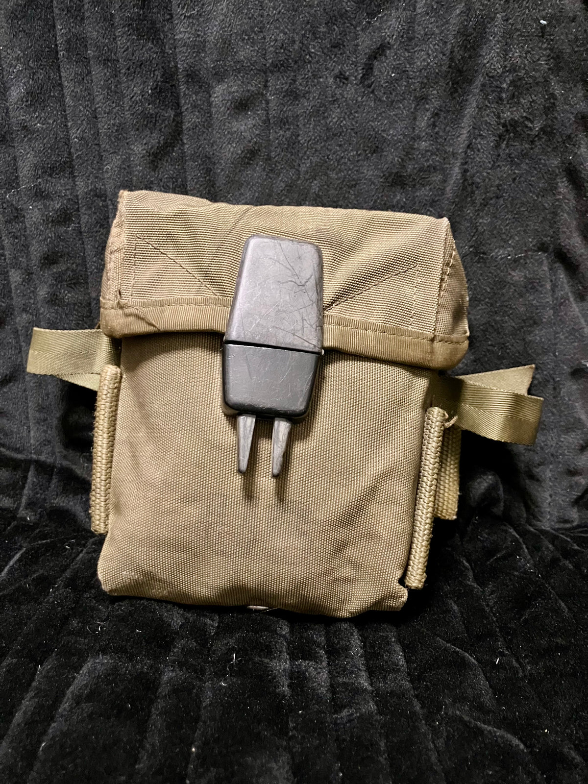 USGI M1967 20-Round Magazine Pouch – Vietnam Era Nylon Military Surplus